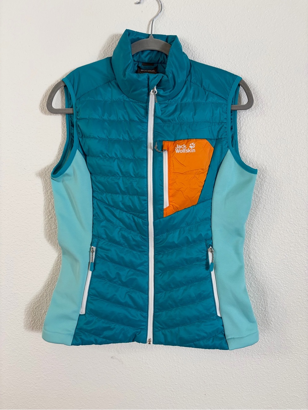 Jack wolfskin women’s vest size small